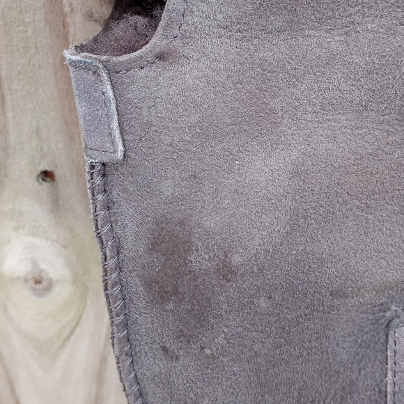 UGG D'Alene Adirondack ll Black/Charcoal Boot - Picture 8 of 9